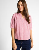 Camisa de manga francesa de mujer con cuello de pico, cierre de tres botones y diseño de cuadros