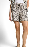 Short de mujer con cintura media elástica y estampado de flores
