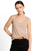 Camiseta de tirantes de mujer con cuello redondo y diseño liso