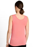 Camiseta de tirantes de mujer con cuello redondo y diseño liso