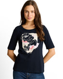 Camiseta de manga corta de mujer con cuello redondo y estampado grande frontal