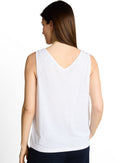 Camiseta sin mangas de mujer con cuello pico y diseño liso