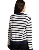 Jersey de mujer de manga larga con cuello redondo, detalle de botones en el hombre y diseño de rayas