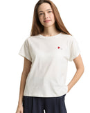 Camiseta manga corta de mujer con cuello redondo, estampado liso y pequeño logo