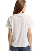Camiseta de manga corta de mujer con cuello redondo y diseño liso con pequeño bordado