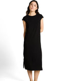 Vestido midi con cuello redondo y diseño liso