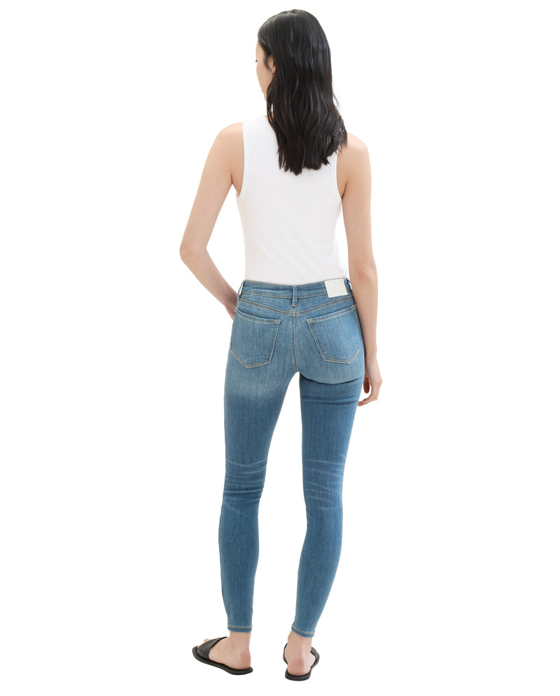 Vaquero de mujer Nela fit pitillo cintura media azul claro