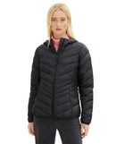 Plumífero de mujer con capucha y bolsillos delanteros negro