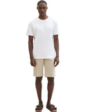 Bermuda de hombre con bolsillos liso beige