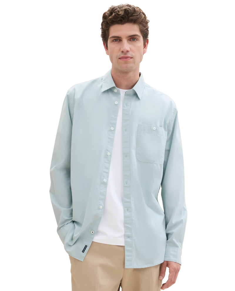 Camisa de hombre con manga larga con cuello clásico verde agua