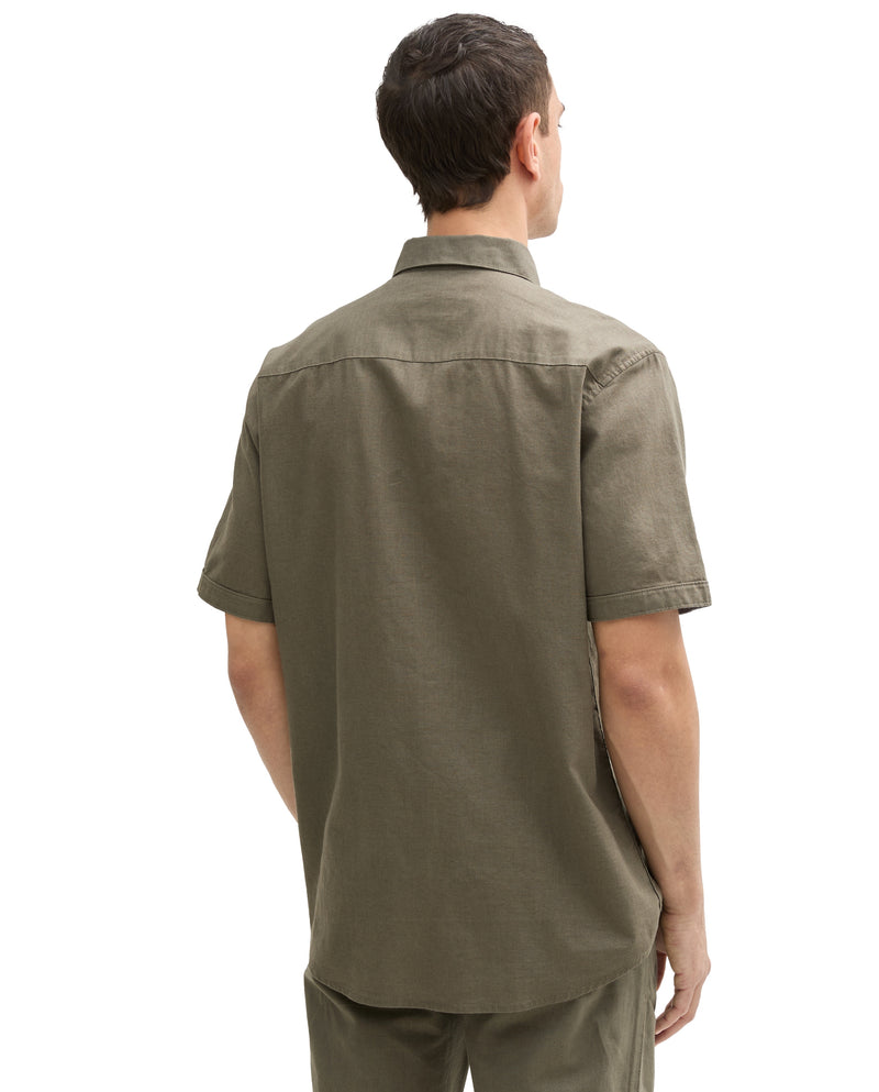 Camisa de hombre de manga corta liso