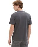 Camiseta de hombre de manga corta con dibujo frontal gris