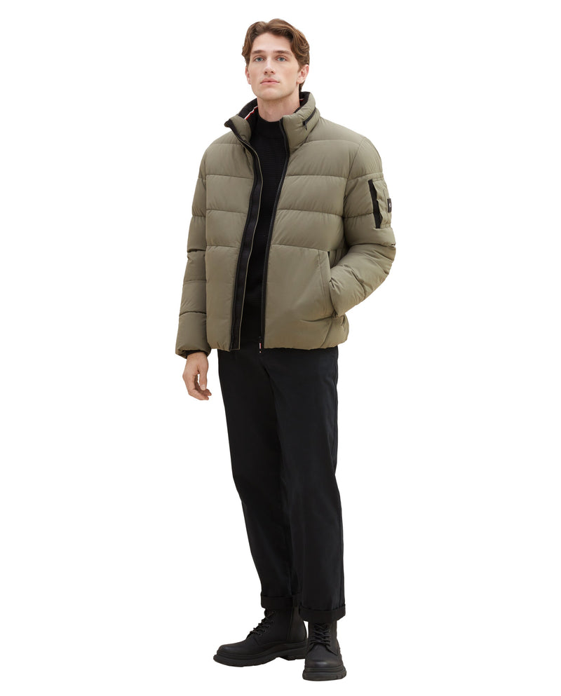 Men's down jacket with sleeve pocket